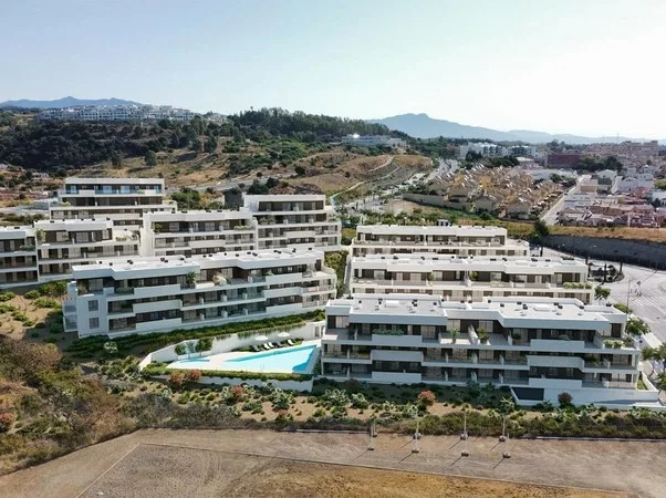 Instapklaar 2-slaapkamer appartement in het hart van Estepona