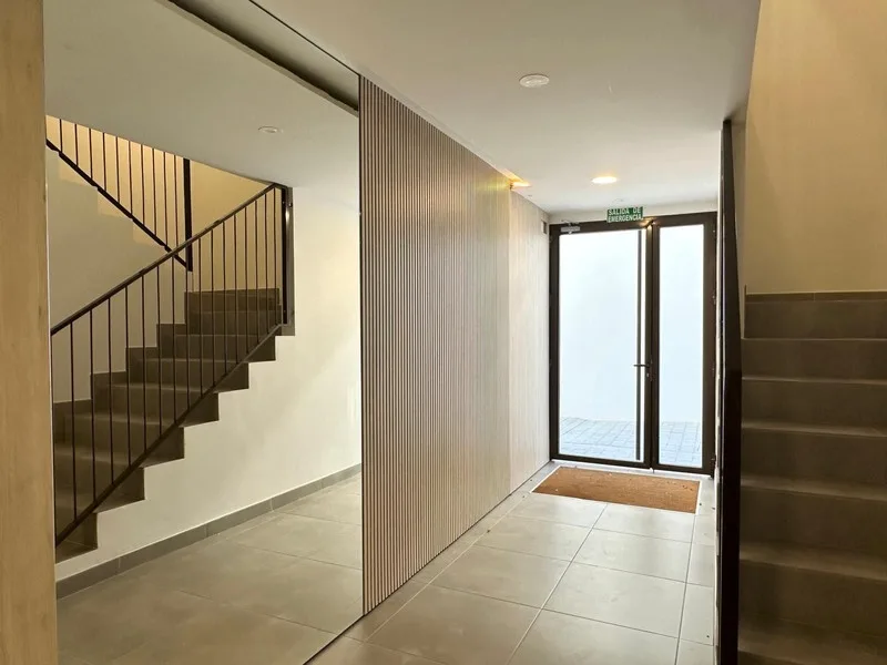 Instapklaar 2-slaapkamer appartement in het hart van Estepona