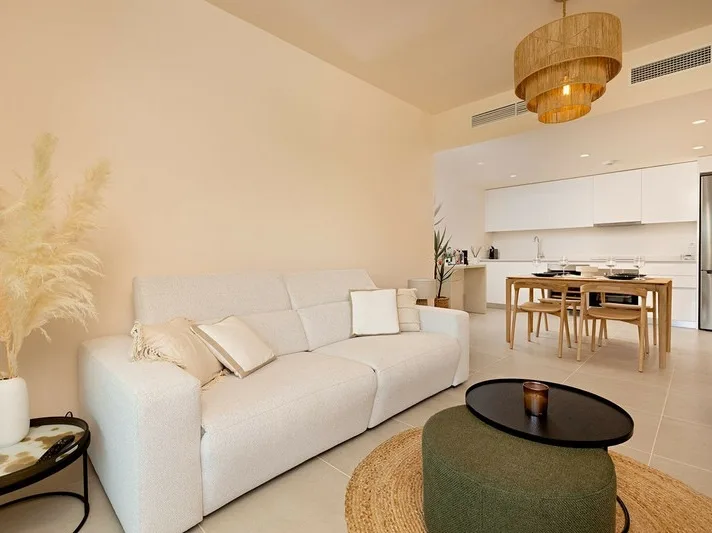 Stijlvol 2-slaapkamer tuinappartement in Aranya Estepona