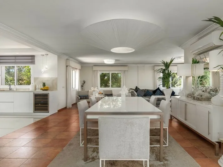 Mediterrane villa met zeezicht en extra bouwperceel – La Cala de Mijas