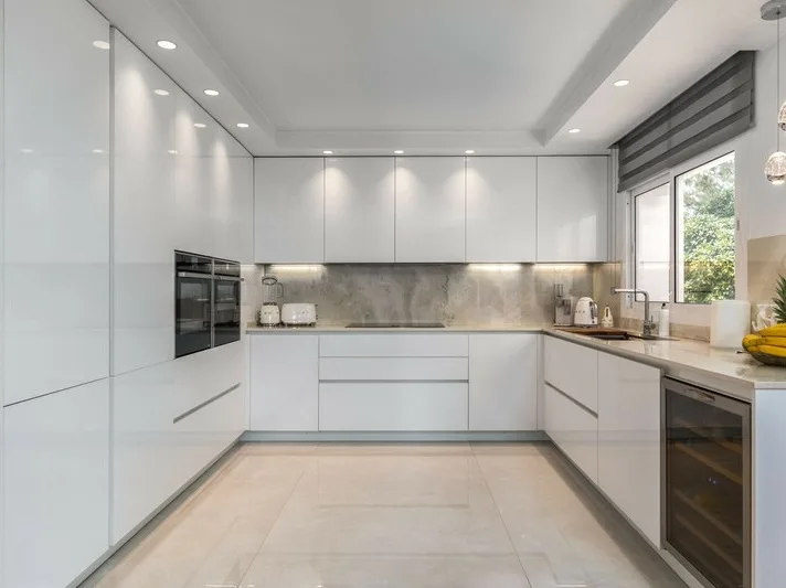 Mediterrane villa met zeezicht en extra bouwperceel – La Cala de Mijas