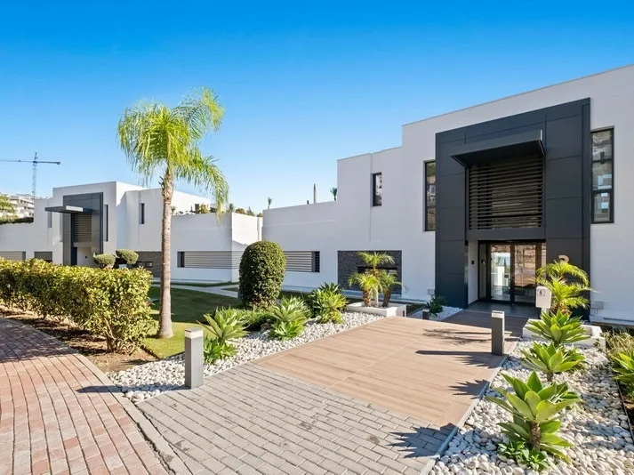 Exclusief appartement met zeezicht – Aqualina – La Quinta