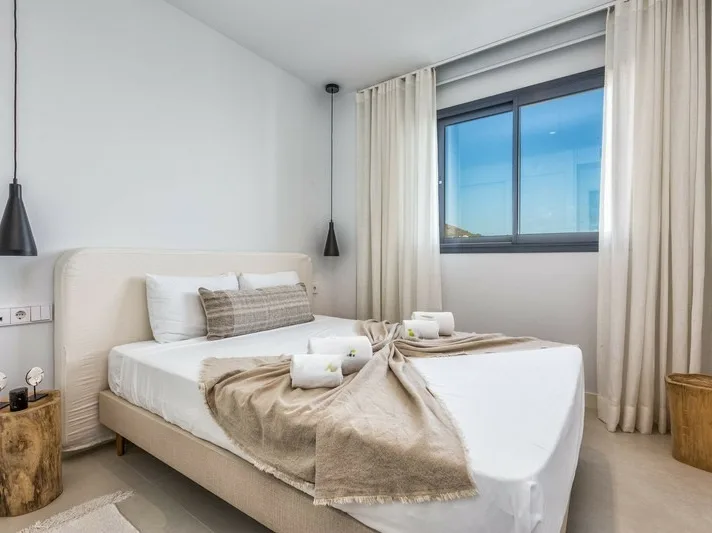 Luxe 3-slaapkamer appartement met royaal terras – Fuengirola